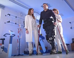 Rehab Technologies TWIN exoskelet helpt bij de revalidatie van patiënten met een beroerte of ruggenmergletsel. (Bron: Rehab Technologies op YouTube)