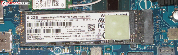 Een NVMe SSD dient als systeemaandrijving.