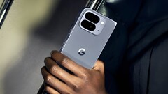 Dik, maar met enkele gerichte upgrades, zoals een officieel specificatieblad van Google nu bevestigt. De Pixel 10 Pro Fold. (Afbeeldingsbron: Evan Blass)