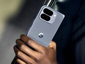 Dik, maar met enkele gerichte upgrades, zoals een officieel specificatieblad van Google nu bevestigt. De Pixel 10 Pro Fold. (Afbeeldingsbron: Evan Blass)