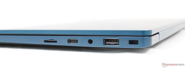 Rechts: MicroSD-lezer, USB-C 2.0 (geen DisplayPort of Power Delivery), 3,5 mm headset, USB-A 3.0, Kensington-slot