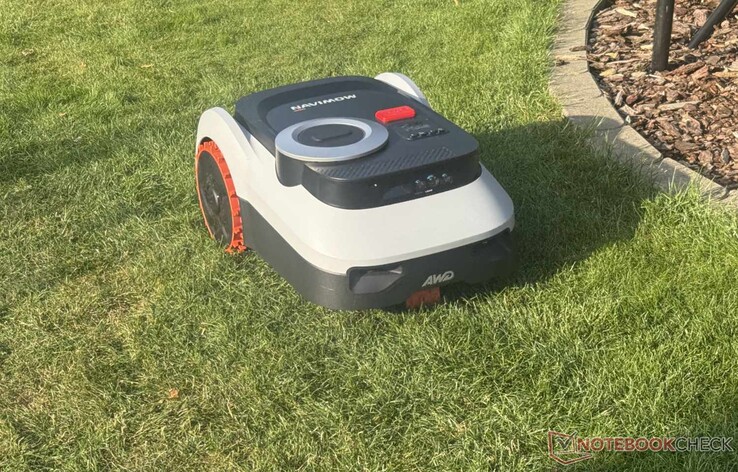 De Navimow i210 LiDAR Pro in actie