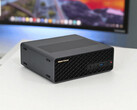 Minisforum MS-S1 Max met AMD Ryzen AI Max+ 395 en 128 GB RAM (Afbeelding bron: Notebookcheck)