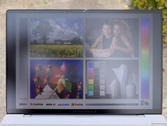 Buiten bij heldere bewolking