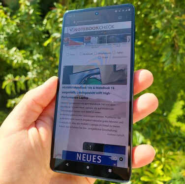 Motorola Edge 20 Pro review