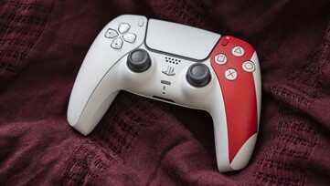 De nieuwe DualSense-controller voor de 20e verjaardag van God of War. (Afbeeldingsbron: PlayStation)