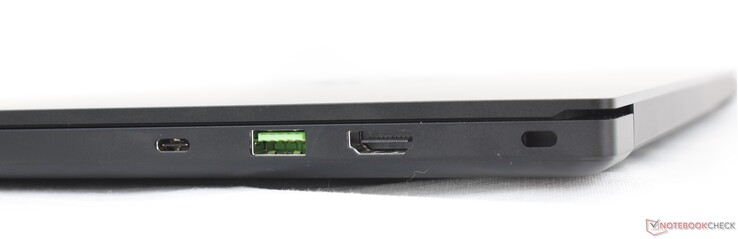 Rechts: USB-C 3.2 Gen. 2 w/ DisplayPort 1.4 en Power Delivery, USB-A 3.2 Gen. 2, HDMI 2.1, Kensington-slot