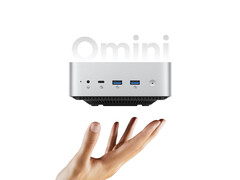 De OminiPlus is uitgerust met de Ryzen 7 7535HS. Afgebeeld: een bewerkte promofoto van de mini PC. (Afbeeldingsbron: Orico en Minisforum - bewerkt)