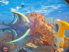 Een screengrab van een gemodde versie van Subnautica 2 met dodelijke wezens