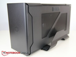 De MasterCase EG200, geleverd door Cooler Master.