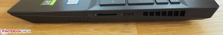 Rechts: SD-kaartlezer, USB 3.0