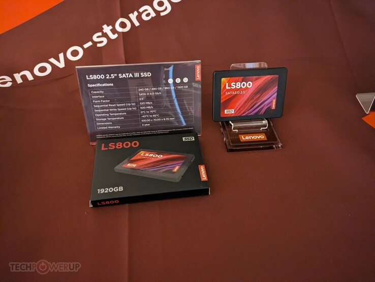LS800 SATA III SSD (Afbeelding bron: TechPowerUp)