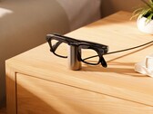 De Meta Glasses-oplaadstandaard is ideaal als oplader voor op uw bureau of naast uw bed.