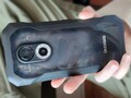 Doogee S61 Pro met transparante achterkant (Bron: Eigen)