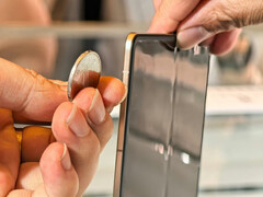 De Honor Magic V5 zal deze zomer de strijd aangaan met de Galaxy Z Fold7 en X Fold5, en met de bestaande Oppo Find N5. (Afbeeldingsbron: Weibo)