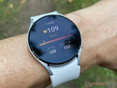 U mag de Galaxy Watch4 of Galaxy Watch4 Classic niet bijwerken naar een firmwareversie die eindigt op 'GVI3'. (Afbeeldingsbron: NotebookCheck)