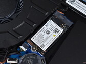 De YMTC SSD in de Lenovo ThinkBook 14 G9 IPL.
