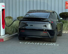 De nieuwe kleur Diamond Black Model Y is glanzend van veraf, maar complexer van dichtbij. (Afbeeldingsbron: Sawyer Merritt/X)