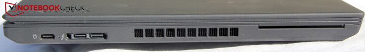 Rechterkant: stroomaansluiting (USB C), Docking poort (Thunderbolt 3), SmartCard lezer