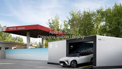 Het NIO-Sinopec-partnerschap combineert batterijwissels en het opladen van EV's bij tankstations (afbeelding: NIO/YouTube)