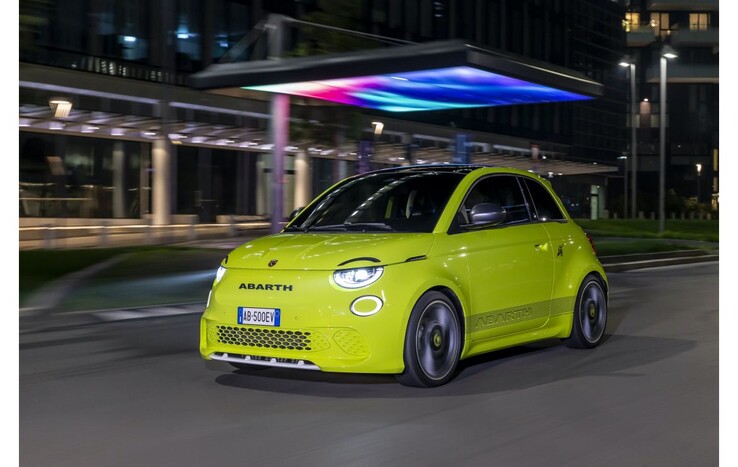 De nieuwe Abarth 500e in Acid Green. (Bron: Abarth)