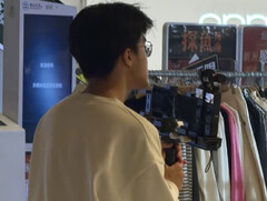 Een vermeende blik op de Osmo Pocket 3 en Osmo Pocket 4 van links naar rechts. (Afbeeldingsbron: via De Nieuwe Camera)