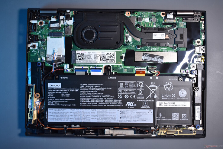 Lenovo ThinkPad X13 Yoga G4: interne weergave