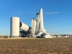 Ingestorte turbine in het Frontier II windmolenpark, in Oklahoma. (Afbeeldingsbron: Brandweer Kildare)