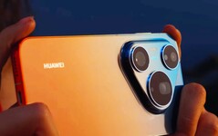 De Huawei Pura 90 Pro Max heeft een opvallend ontwerp met een kleurverloop.