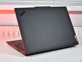 Ryzen 9 CPU maakt deze Lenovo ThinkPad bijzonder: Compact mobiel werkstation biedt de meeste CPU-prestaties van alle 14-inch ThinkPad-laptops, op de foto: Lenovo ThinkPad P14s Gen 6 AMD (bron: Benjamin Herzig)