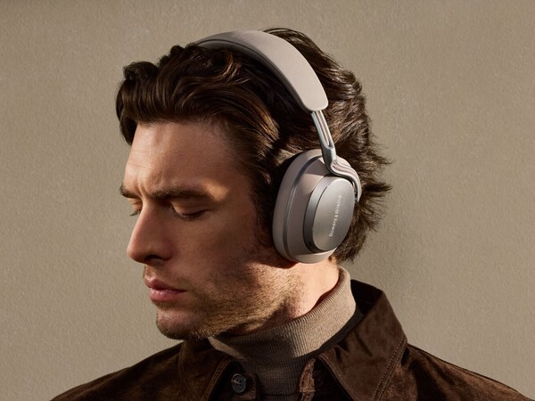 De Bowers & Wilkins Px8 S2 heeft meer microfoons voor betere actieve ruisonderdrukking en gesprekskwaliteit. (Afbeeldingsbron: Bowers & Wilkins)
