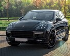 De Porsche Cayenne op deze foto kan binnenkort worden voorbijgestreefd door een nieuwe elektrische SUV van de Duitse sportwagenbouwer (Afbeelding: Ivan Kazlouskij)