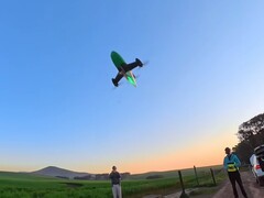 Een afbeelding van de Peregreen 3 vliegend (bron: Mike Bell; bijgesneden screenshot)