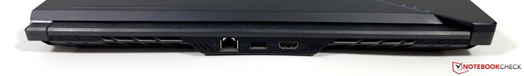 Achterkant: 2,5 Gbps Ethernet, USB-A 3.2 Gen.2, HDMI 2.1