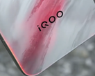 De "iQoo 15" hands-on. (Afbeeldingsbron: Geek Village Chief via Weibo)