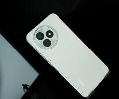 Het is onbekend of de Xiaomi 15T-telefoons het ontwerp van de Redmi K80 Extreme Edition zullen overnemen. (Afbeelding Bron: Digital Chat Station)