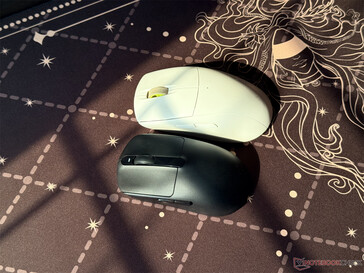 De Dash Ultra naast de M75 Air