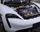 Een Taycan draadloos opladen tot 50% in 10 minuten? De slimme mensen bij ORNL hebben het allemaal uitgedokterd. (Afbeeldingsbron: ORNL via YouTube)