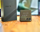 De Motorola Razr+ 2026 (Razr 70 Plus) bezuinigt op sommige punten, maar voelt toch hoogwaardig aan.