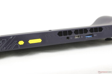 Boven: Aan/uit-knop, Volumeknoppen, 3,5 mm headset, USB-C 4, USB-A 3.0