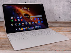 De MagicPad 4 is verkrijgbaar in grijs of wit.