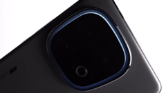 De iQoo 13. (Afbeelding bron: iQoo)