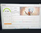 Aangepaste RTX 5090 laptop Time Spy benchmarkresultaat: 27.343 punten algemeen en 28.923 voor de GPU (bron: Reddit/u/Pristine_Wing5716)