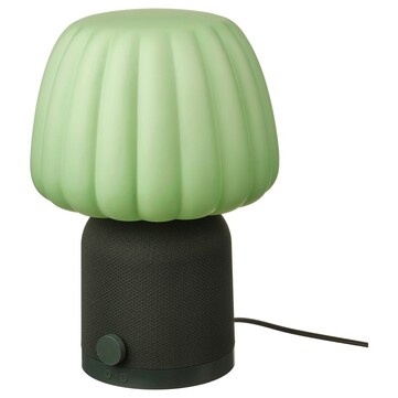 De Kulglass Bluetooth luidsprekerlamp in het groen. (Afbeelding bron: IKEA)