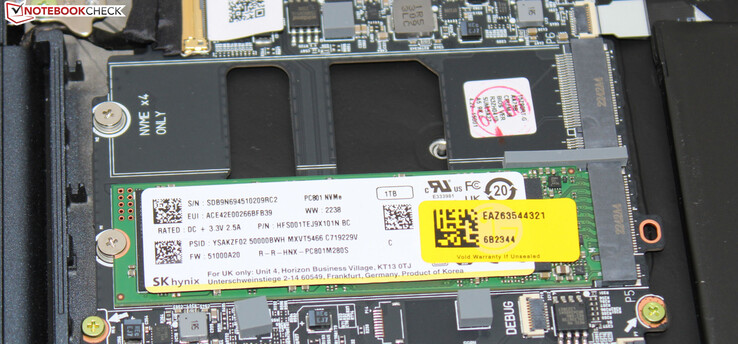 Een PCIe 4 SSD dient als de systeemschijf.