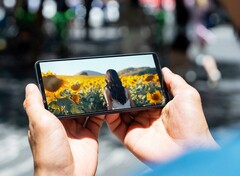 Bezitters van een Sony Xperia 1 VII kunnen nu de update Android 16 installeren (Afbeeldingsbron: Sony)