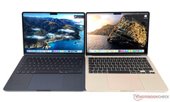 De huidige MacBook Air krijgt volgend voorjaar naar verwachting gezelschap van een 15,5-inch variant. (Beeldbron: NotebookCheck)