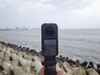 De Insta360 X6 beschikt over een 2,36-inch OLED-touchscreen