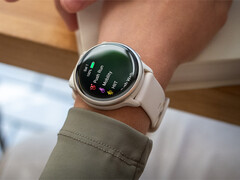 De Vivoactive 6 is een van de twee Garmin smartwatches die in aanmerking komen om wereldwijd Beta 15.31 te ontvangen. (Afbeelding bron: Garmin)