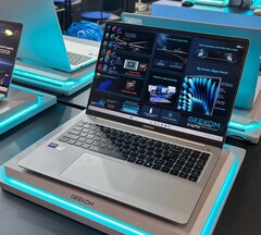 De Geekom GeekBook X16 Pro zal binnenkort worden geüpdatet met op Zen 5 gebaseerde AMD Gorgon Point APU’s.